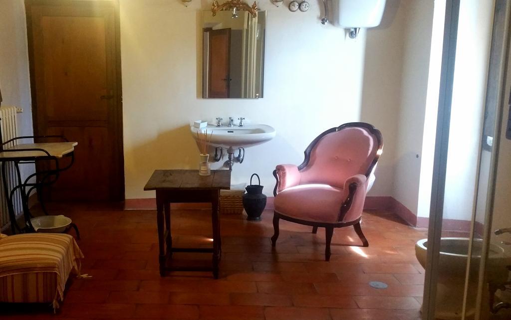 Locanda Al Castello Di Sorci Ангиари Екстериор снимка